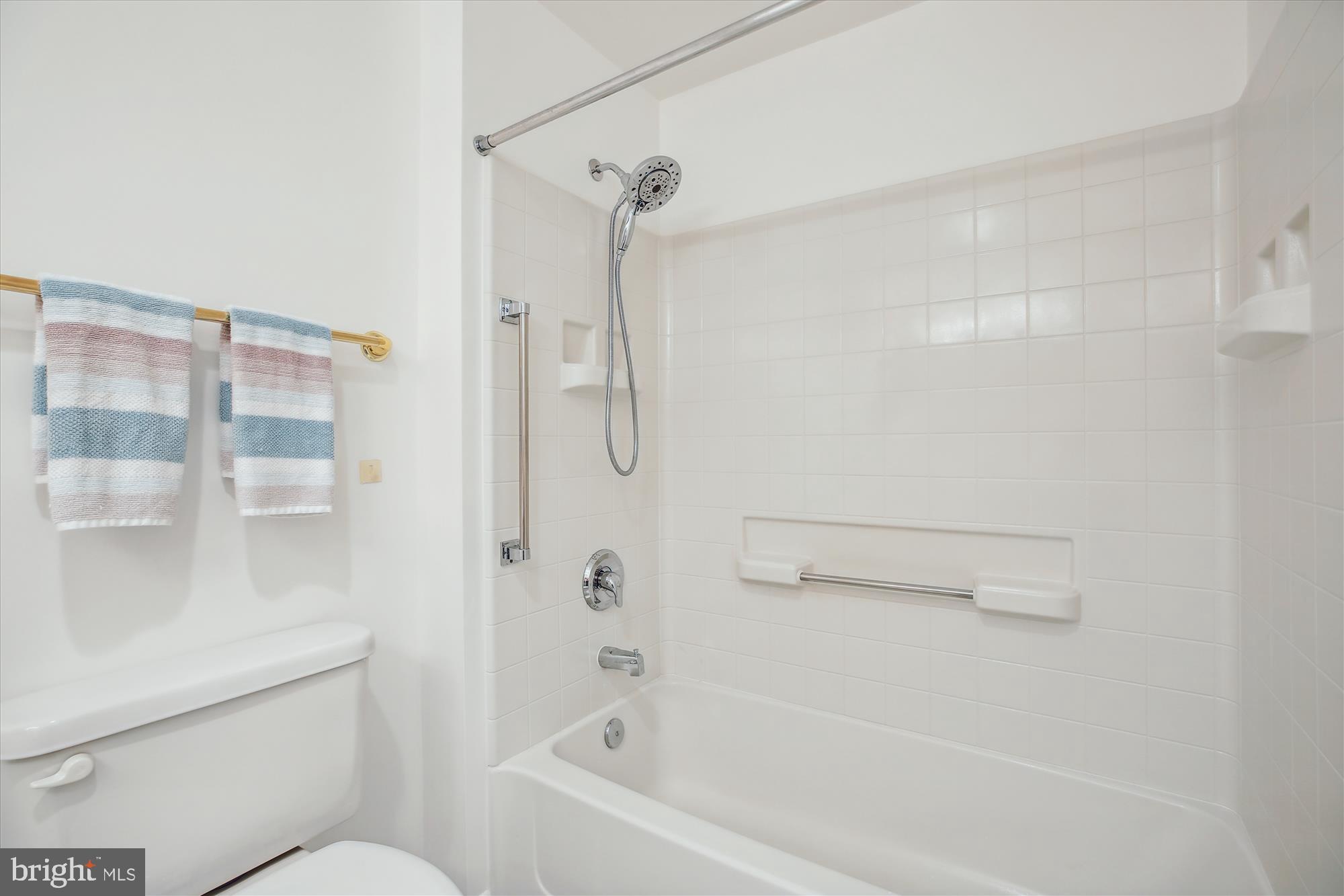 OVERLOOK AT LEISURE WORLD - Residential