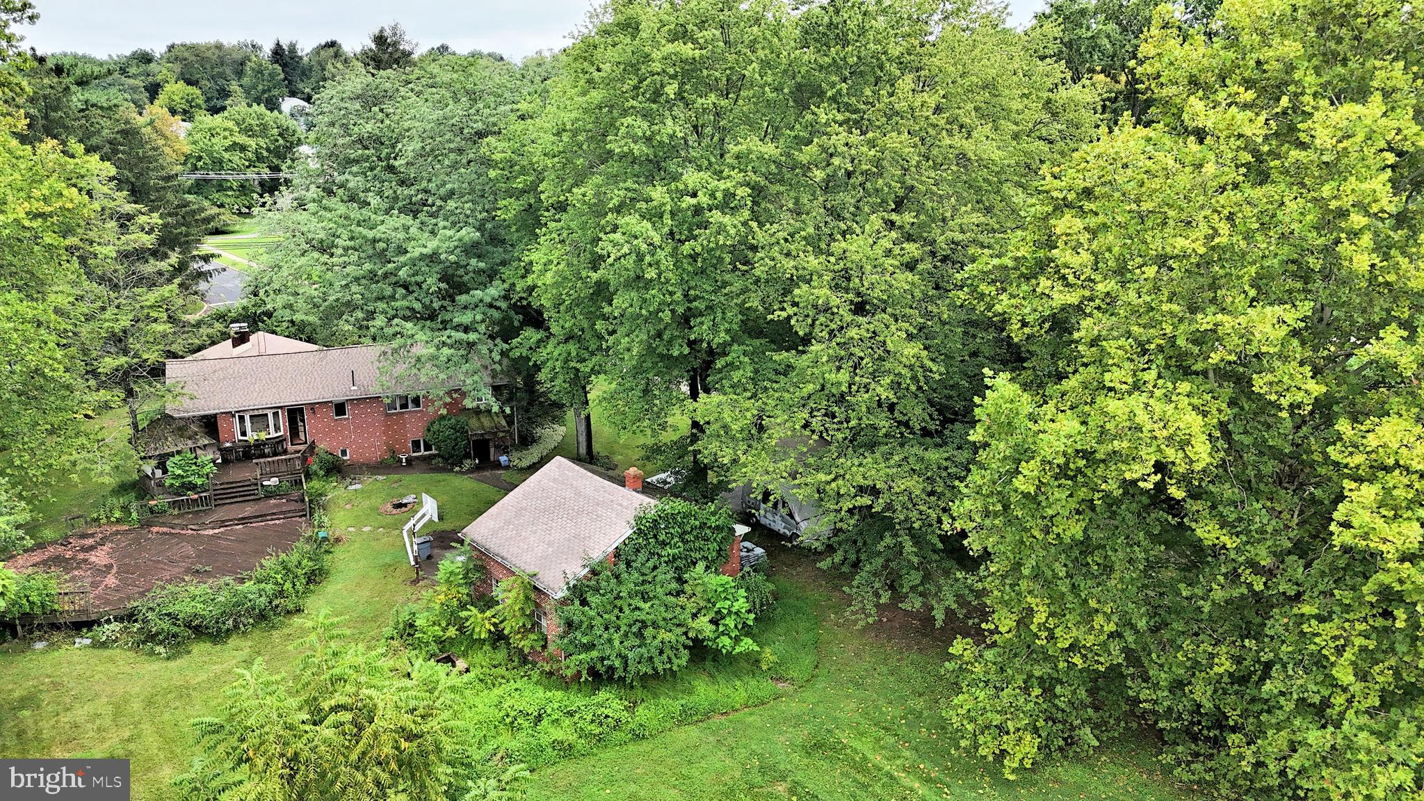 1560 PENLLYN BLUE BELL PIKE