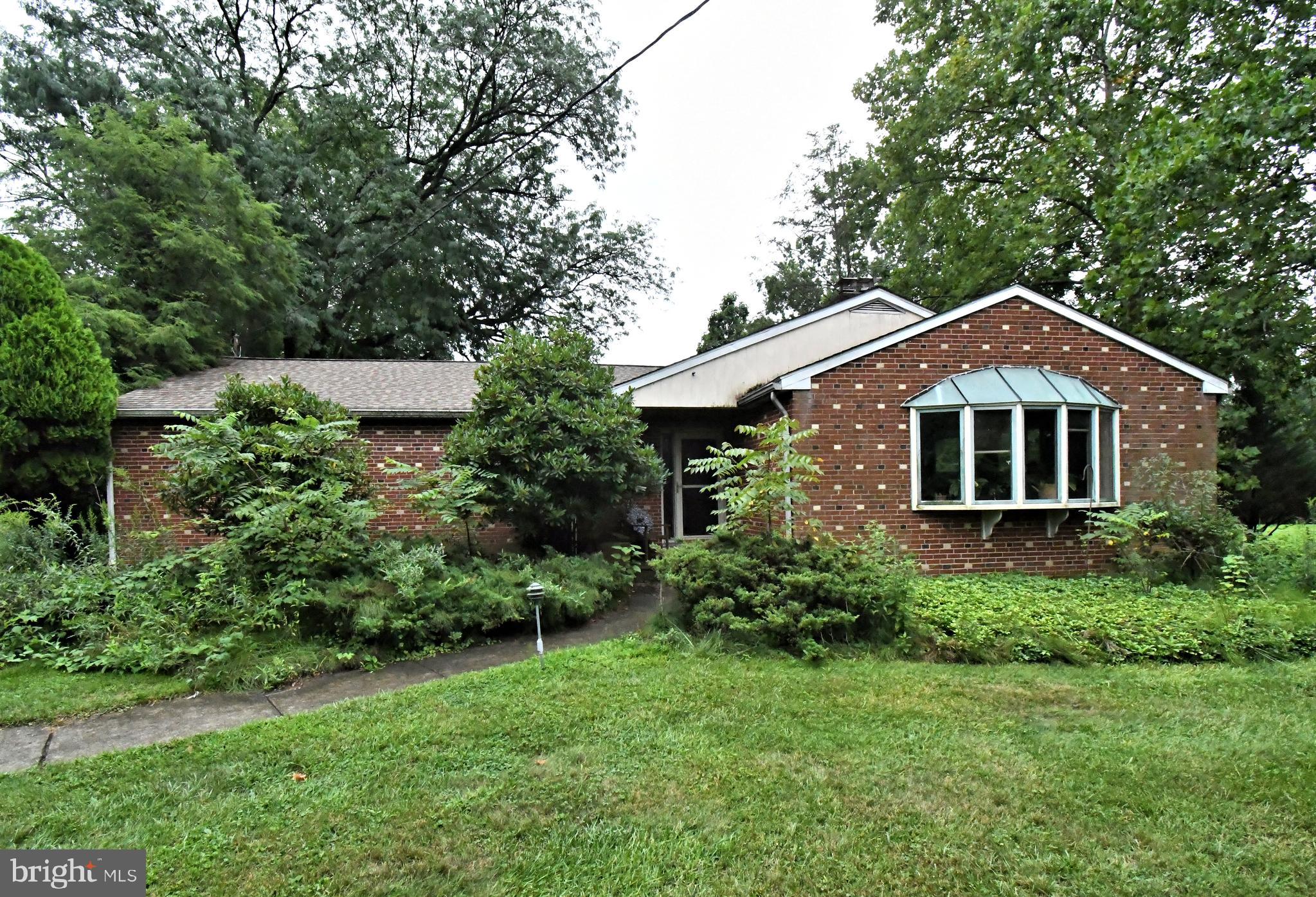 1560 PENLLYN BLUE BELL PIKE