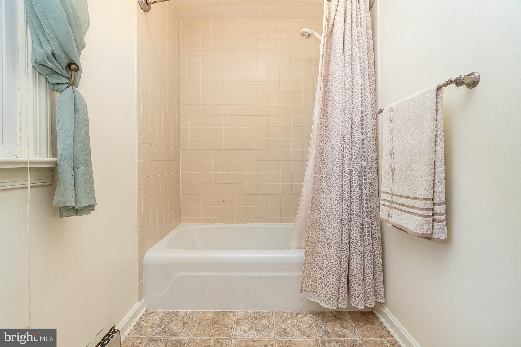 NEW HOLLAND BOROUGH - Residential