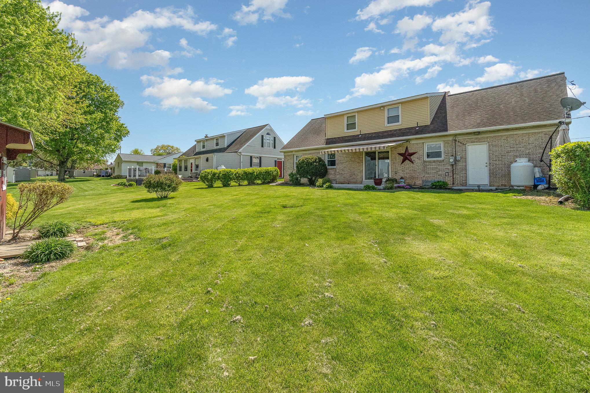 NEW HOLLAND BOROUGH - Residential