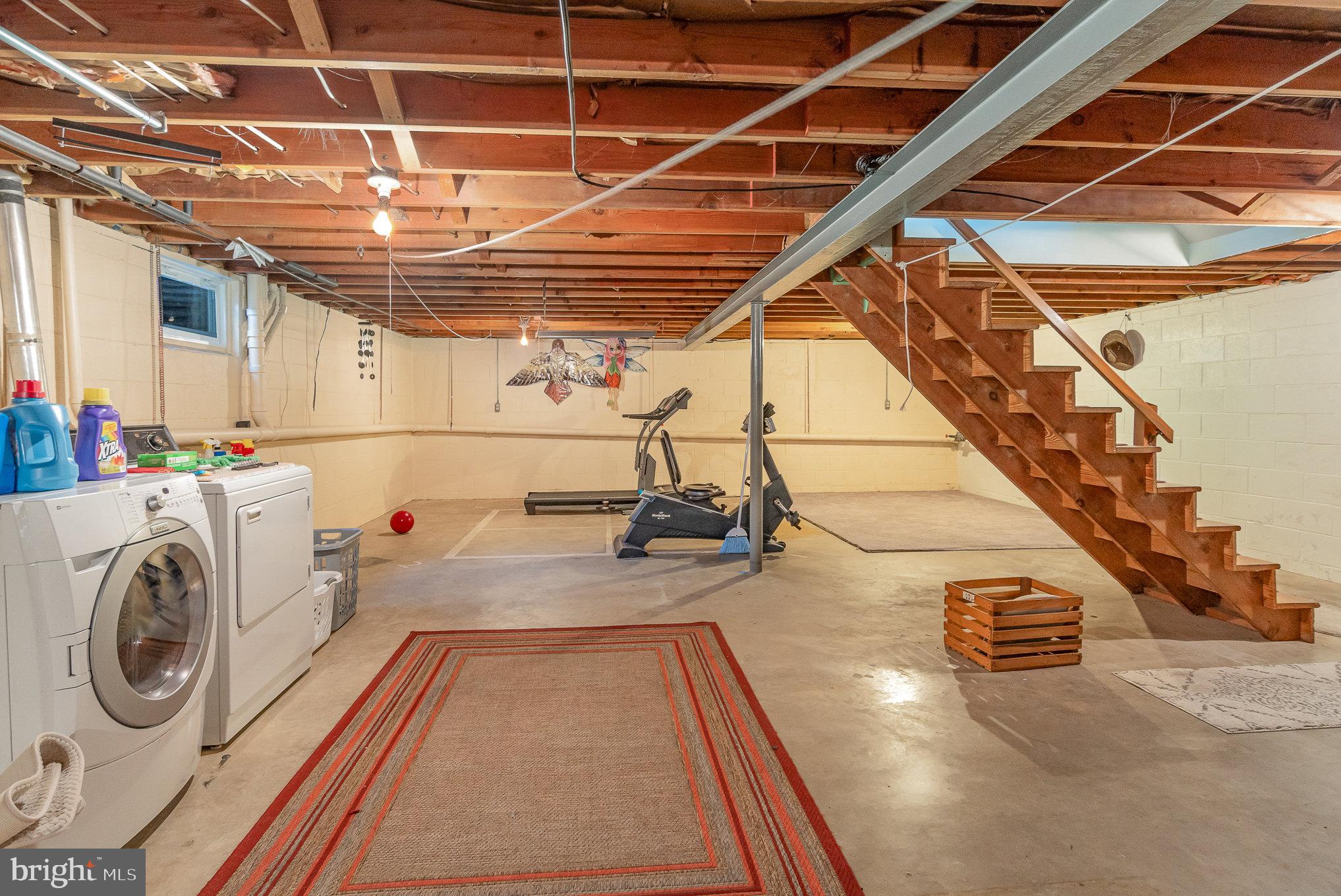 NEW HOLLAND BOROUGH - Residential