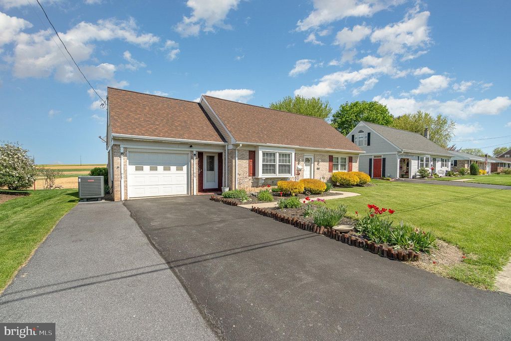 Photo of 535 W Conestoga Street, NEW HOLLAND, PA 17557 (MLS # PALA2068976)