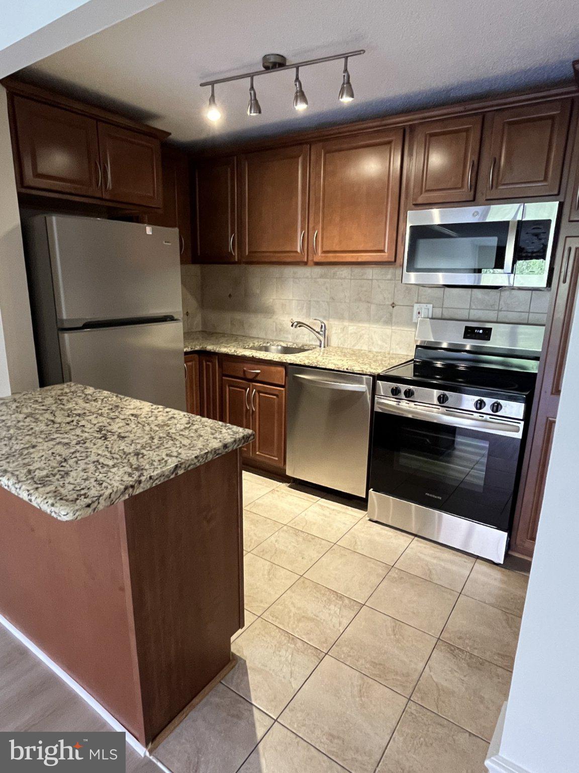1325 18TH STREET NW 305