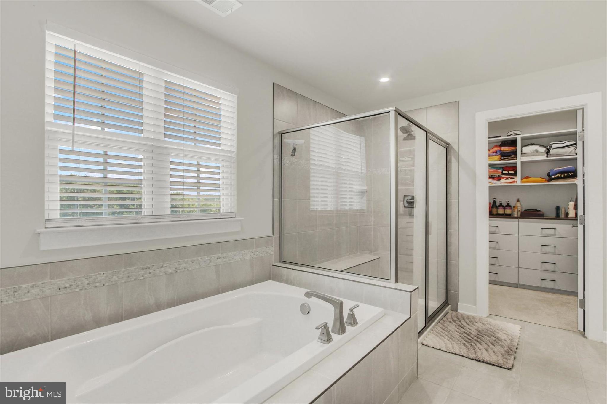 HIGH POINTE AT ROJEN FARMS - Residential Lease