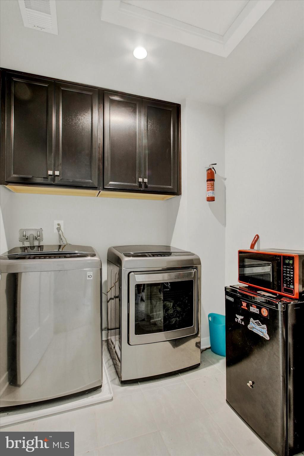 HIGH POINTE AT ROJEN FARMS - Residential Lease