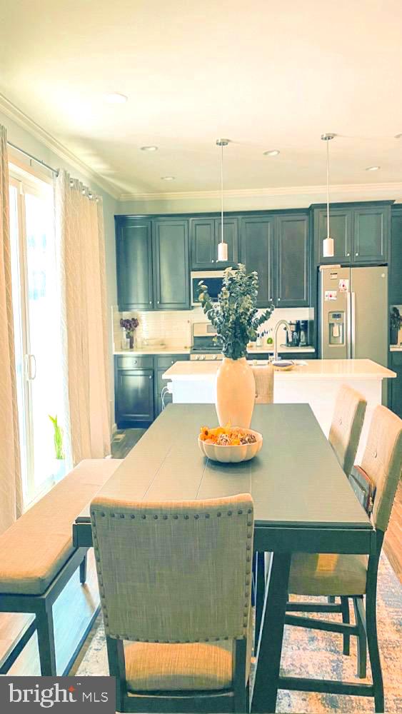 WAYLAND MANOR - Residential Lease