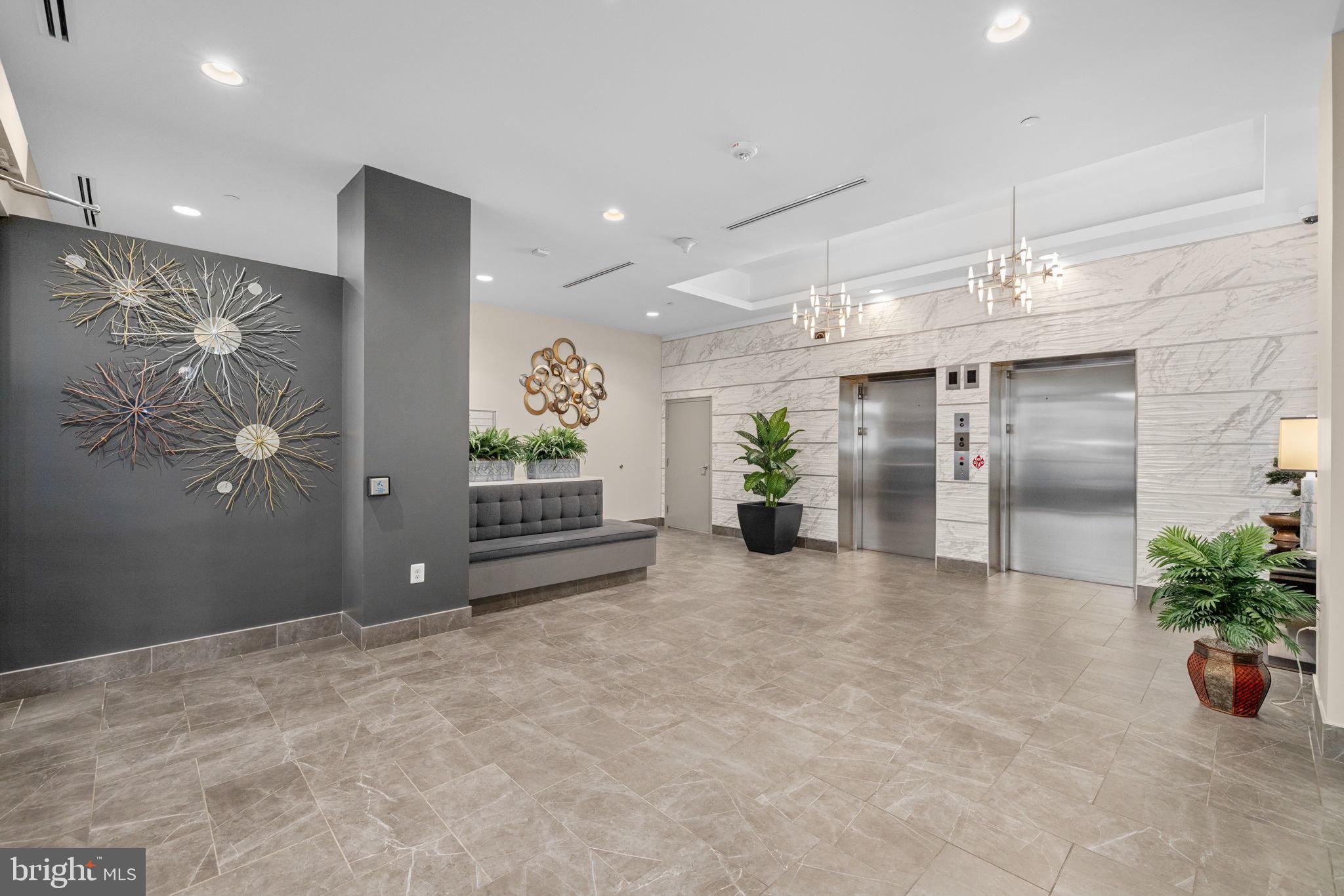 2000 CLARENDON BOULEVARD 707
