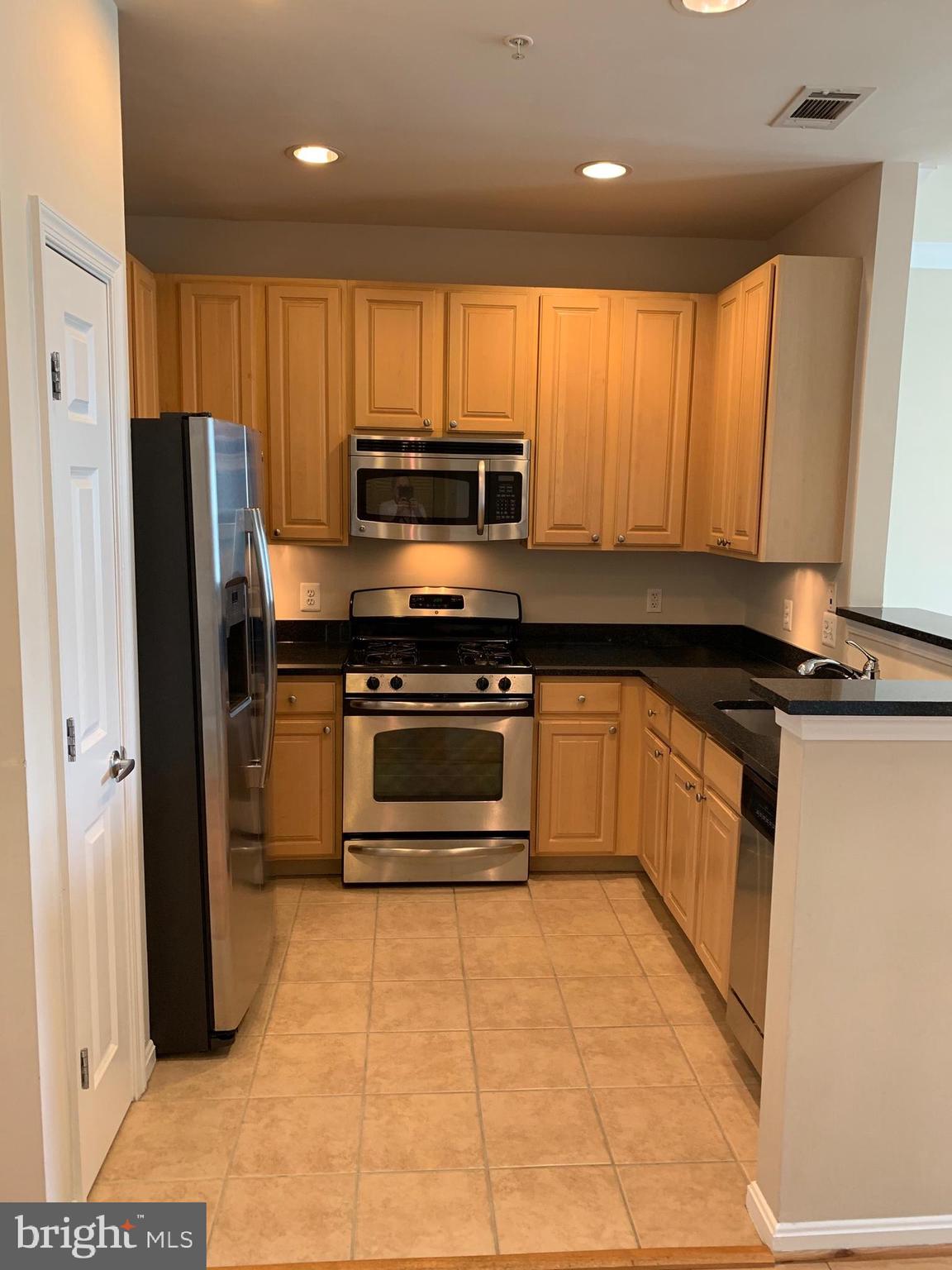 GROVE AT ARLINGTON - Residential Lease