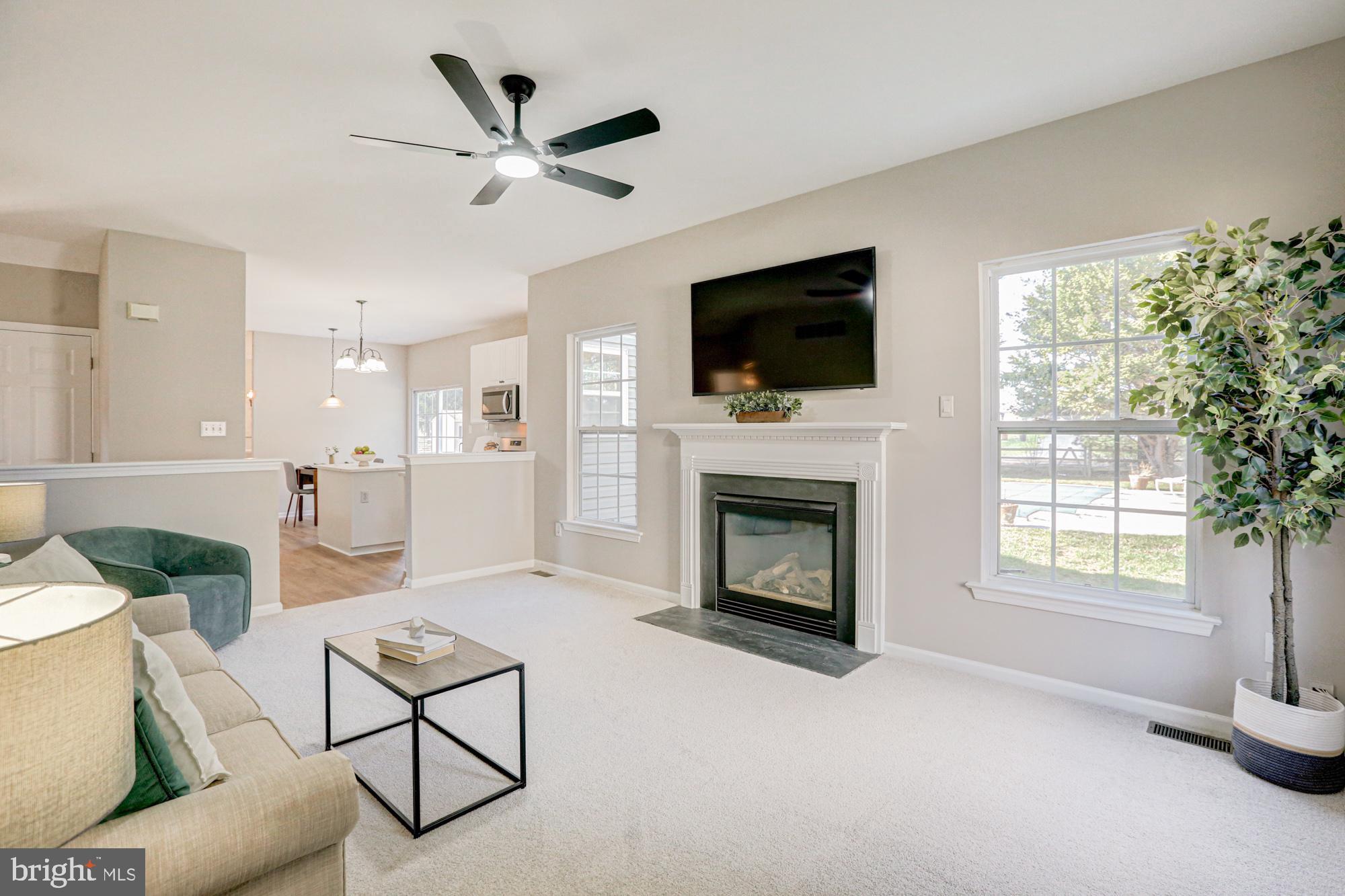 LAKESIDE - Residential