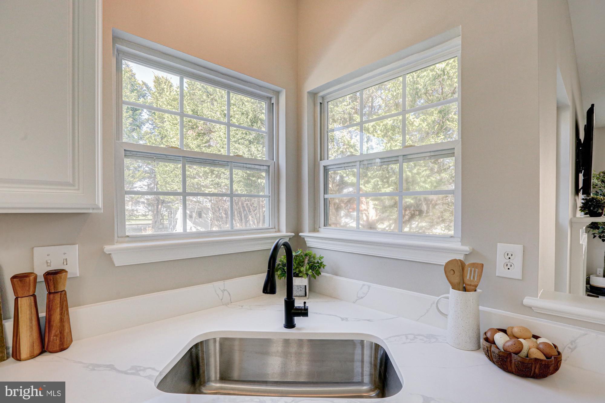 LAKESIDE - Residential