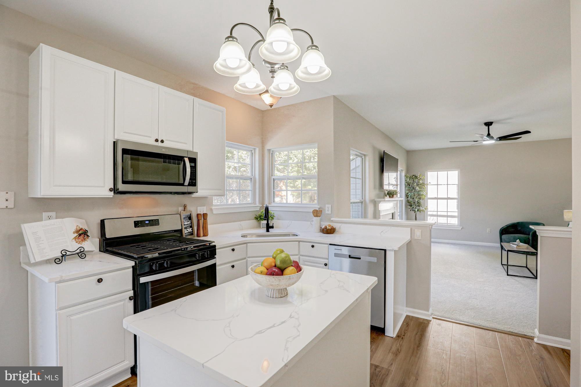 LAKESIDE - Residential