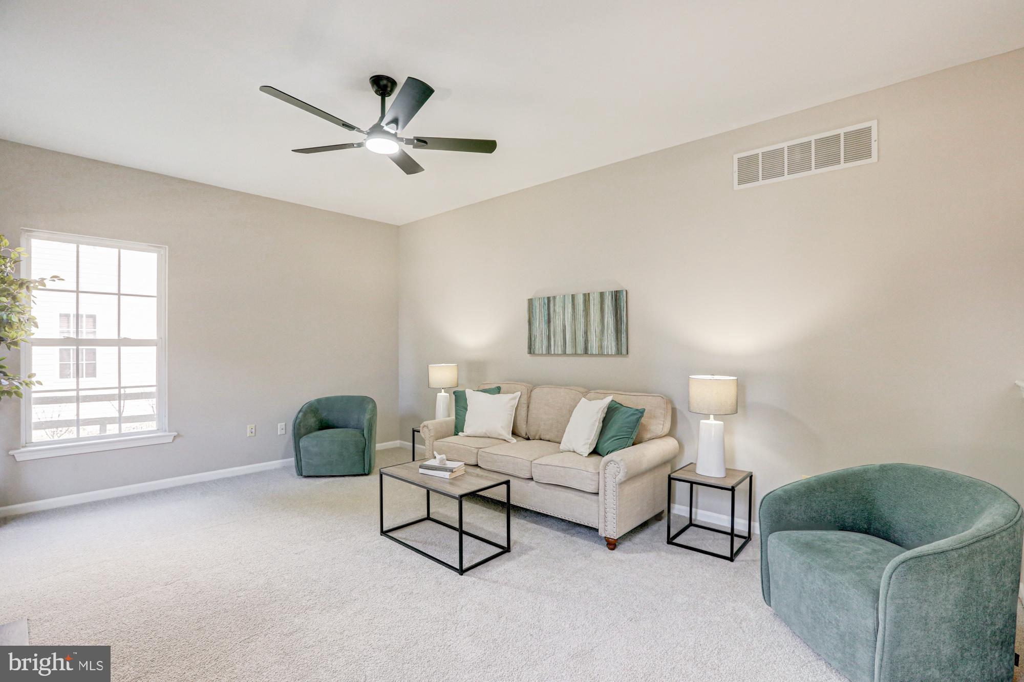 LAKESIDE - Residential