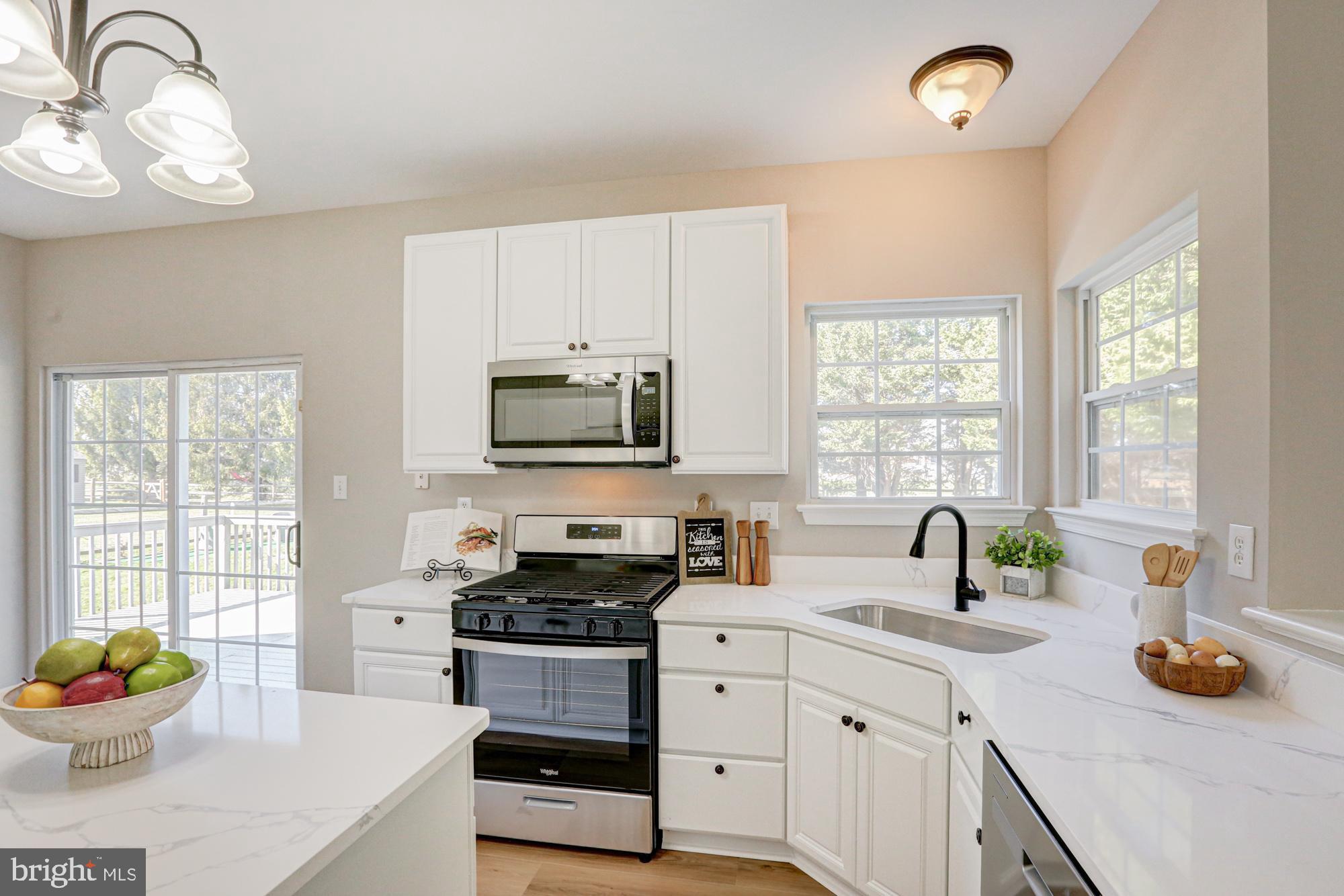 LAKESIDE - Residential