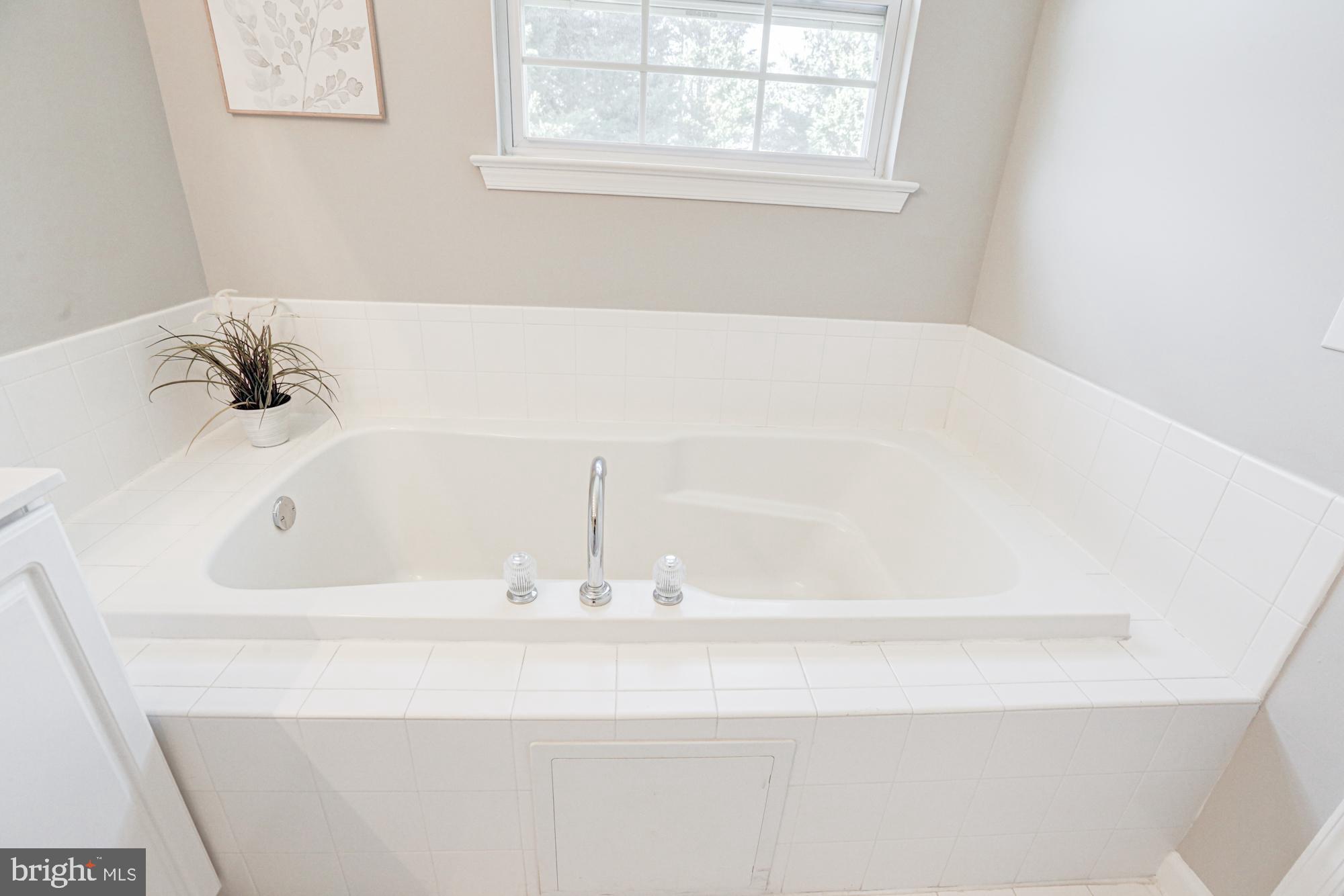 LAKESIDE - Residential