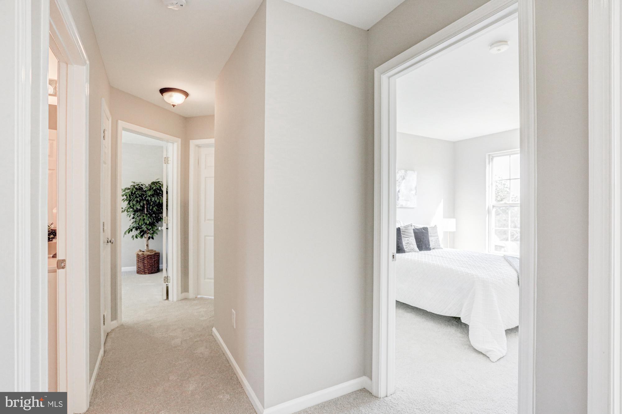 LAKESIDE - Residential