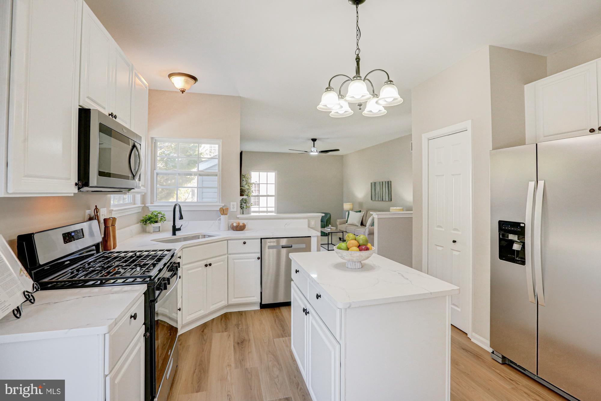 LAKESIDE - Residential