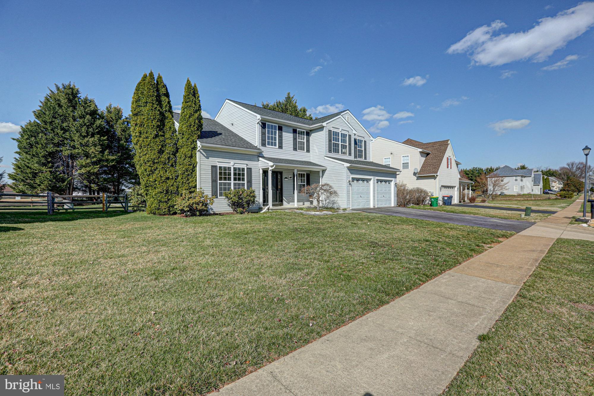 LAKESIDE - Residential