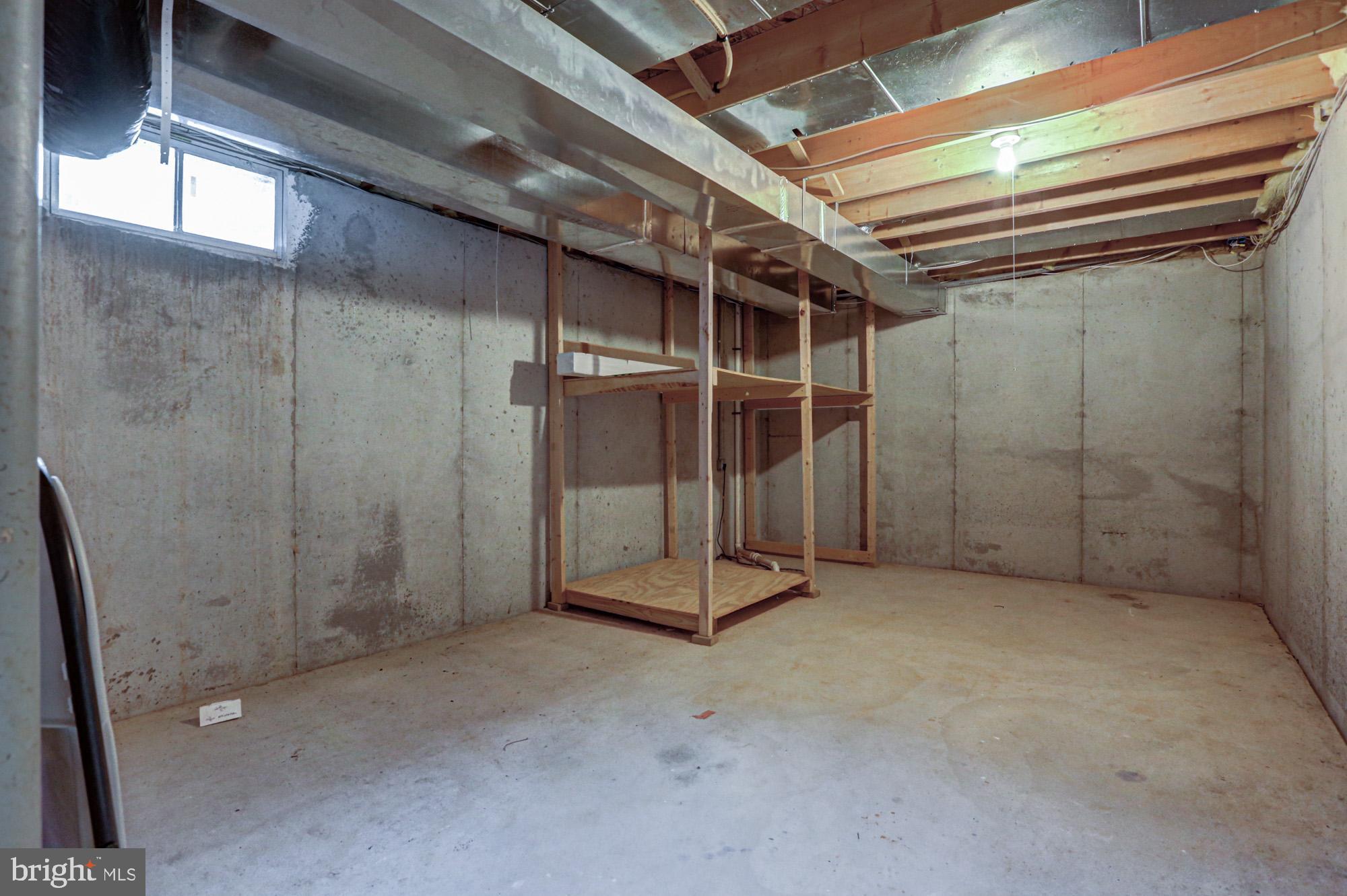 LAKESIDE - Residential