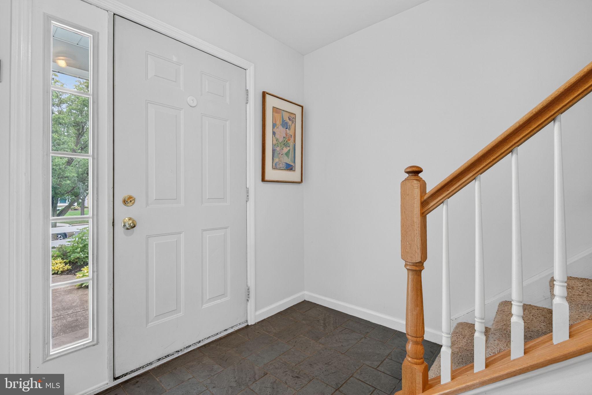 4072 LAUREL LANE