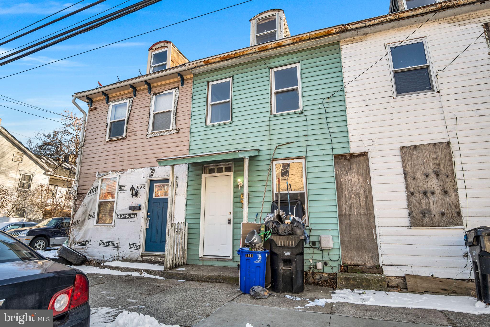 HARRISBURG CITY - Residential