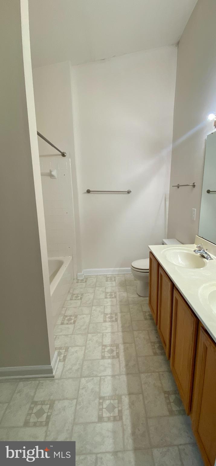 LIMESTONE HILLS WEST - Residential Lease