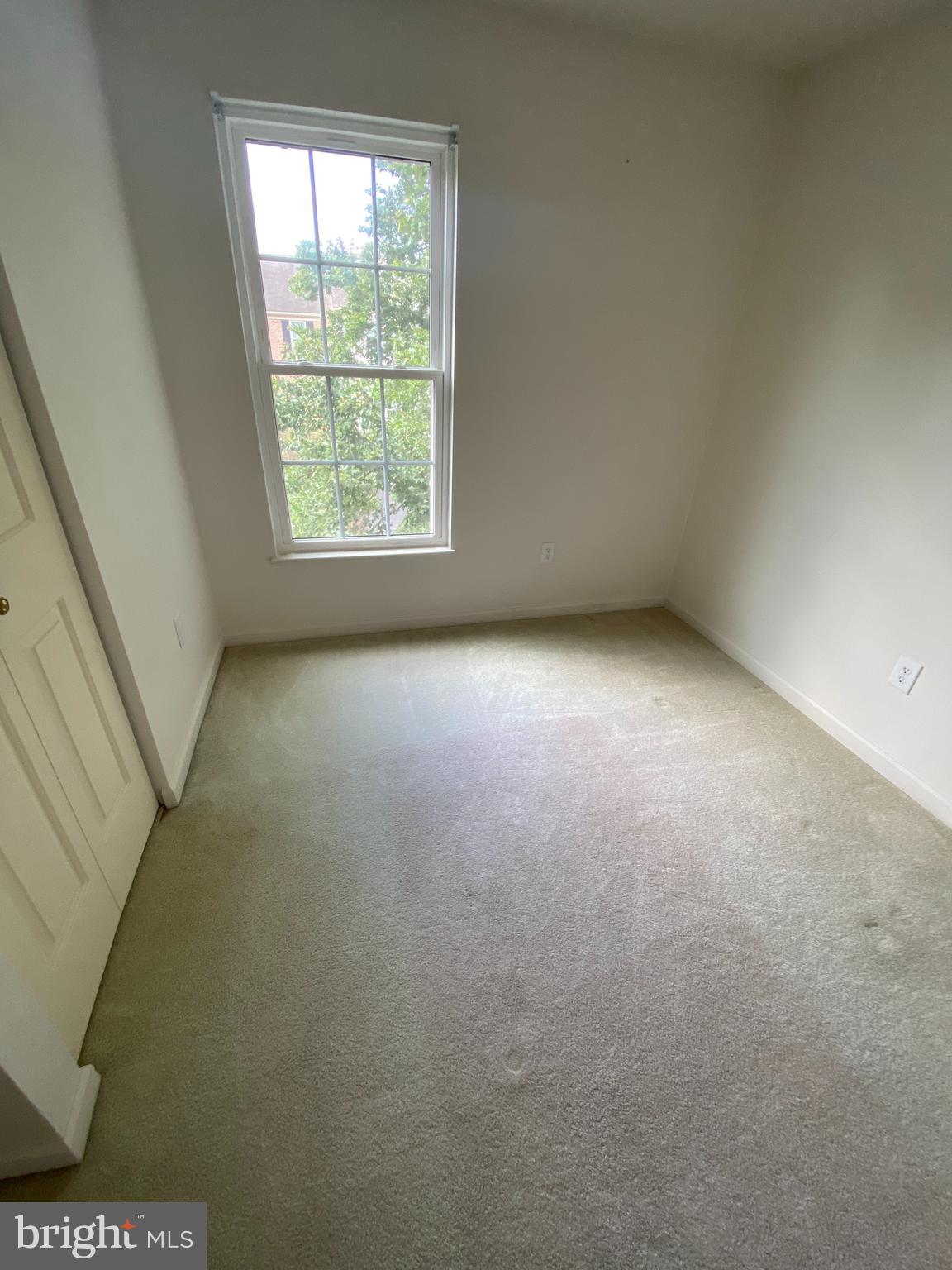 LIMESTONE HILLS WEST - Residential Lease