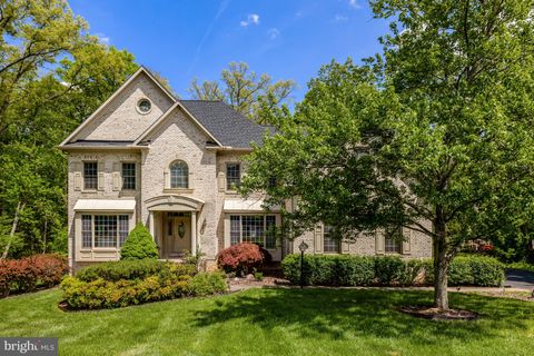 1051 NORTHFALLS COURT GREAT FALLS VA 22066