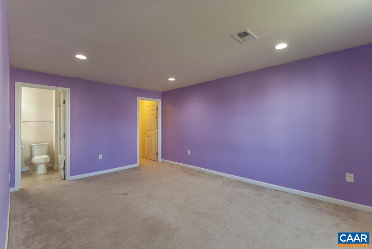 CONISTON MANOR - Residential