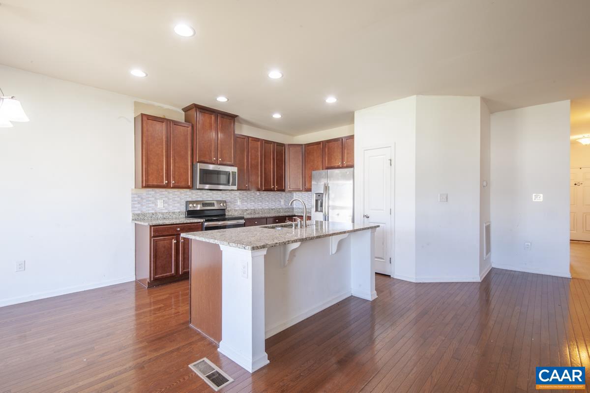 CONISTON MANOR - Residential