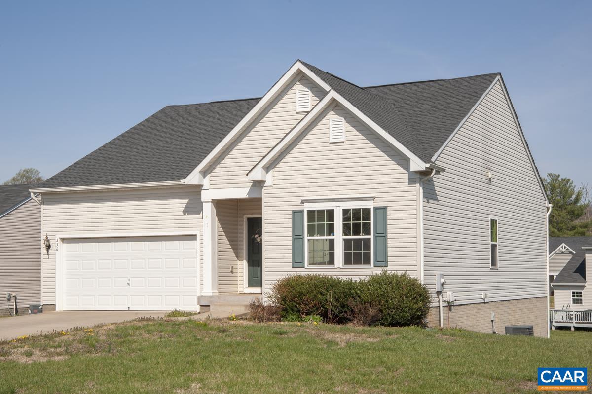 CONISTON MANOR - Residential