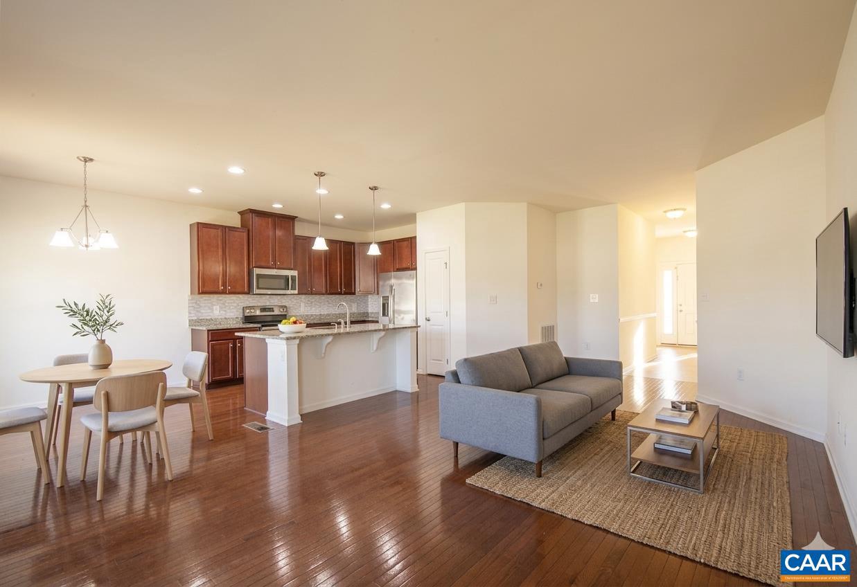 CONISTON MANOR - Residential