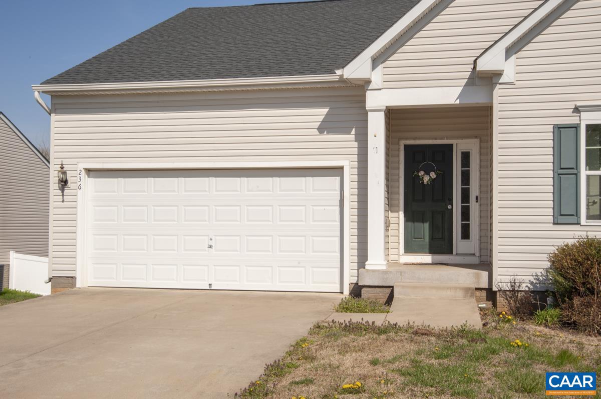 CONISTON MANOR - Residential