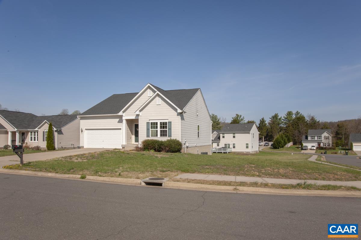 CONISTON MANOR - Residential