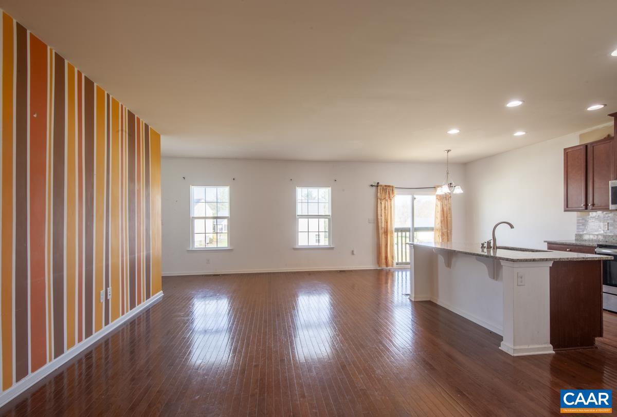 CONISTON MANOR - Residential