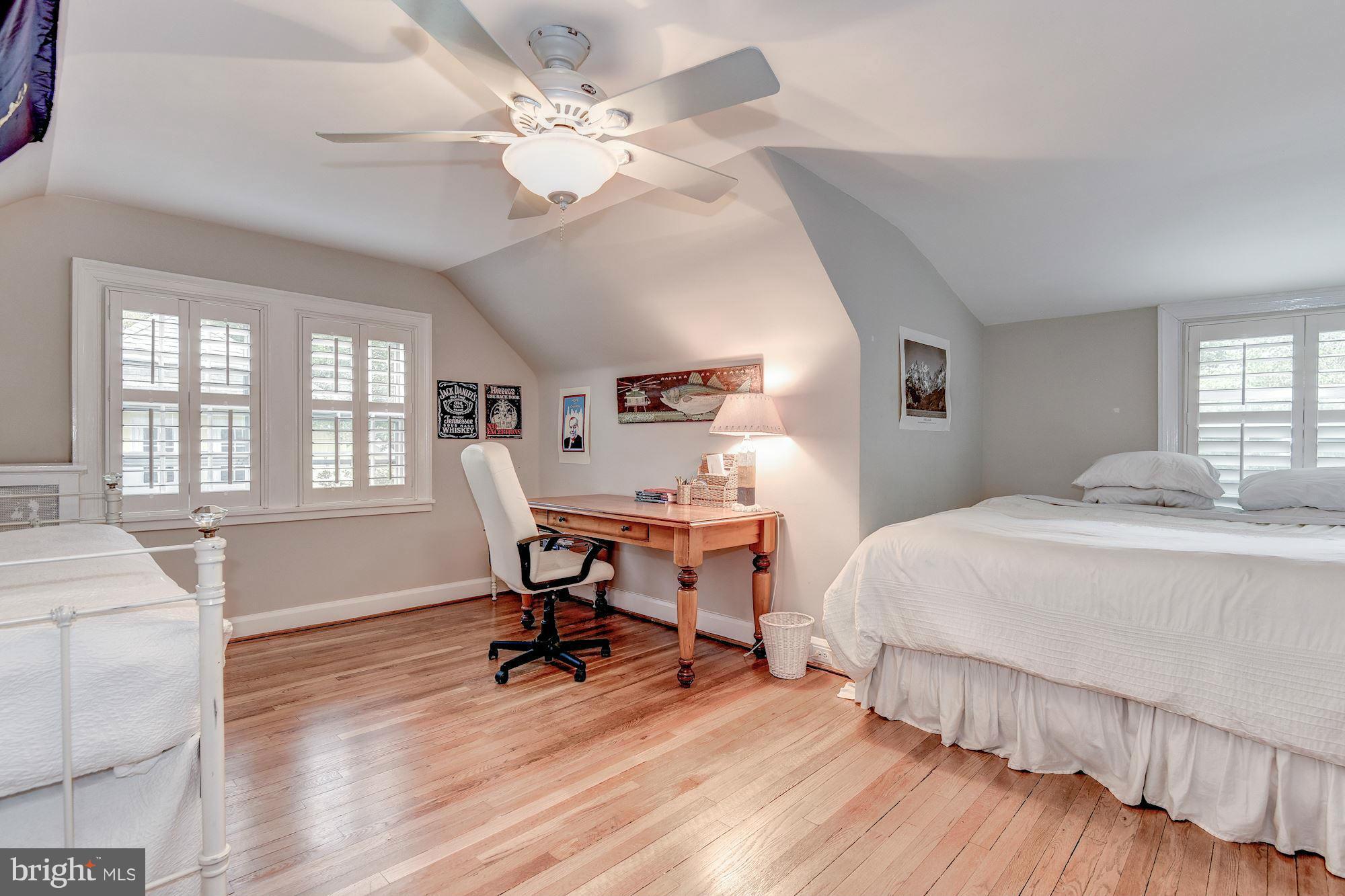 CHEVY CHASE - Residential