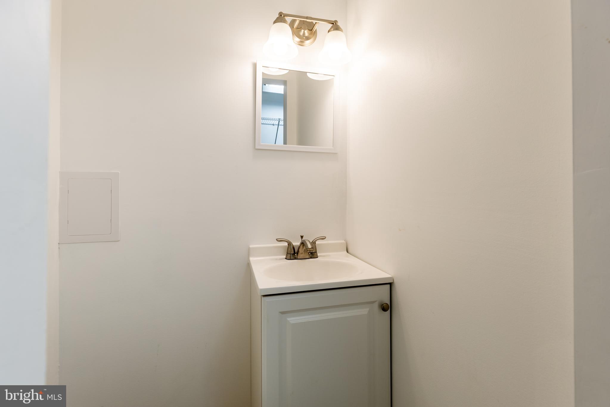 MAGOTHY ESTATES - Residential