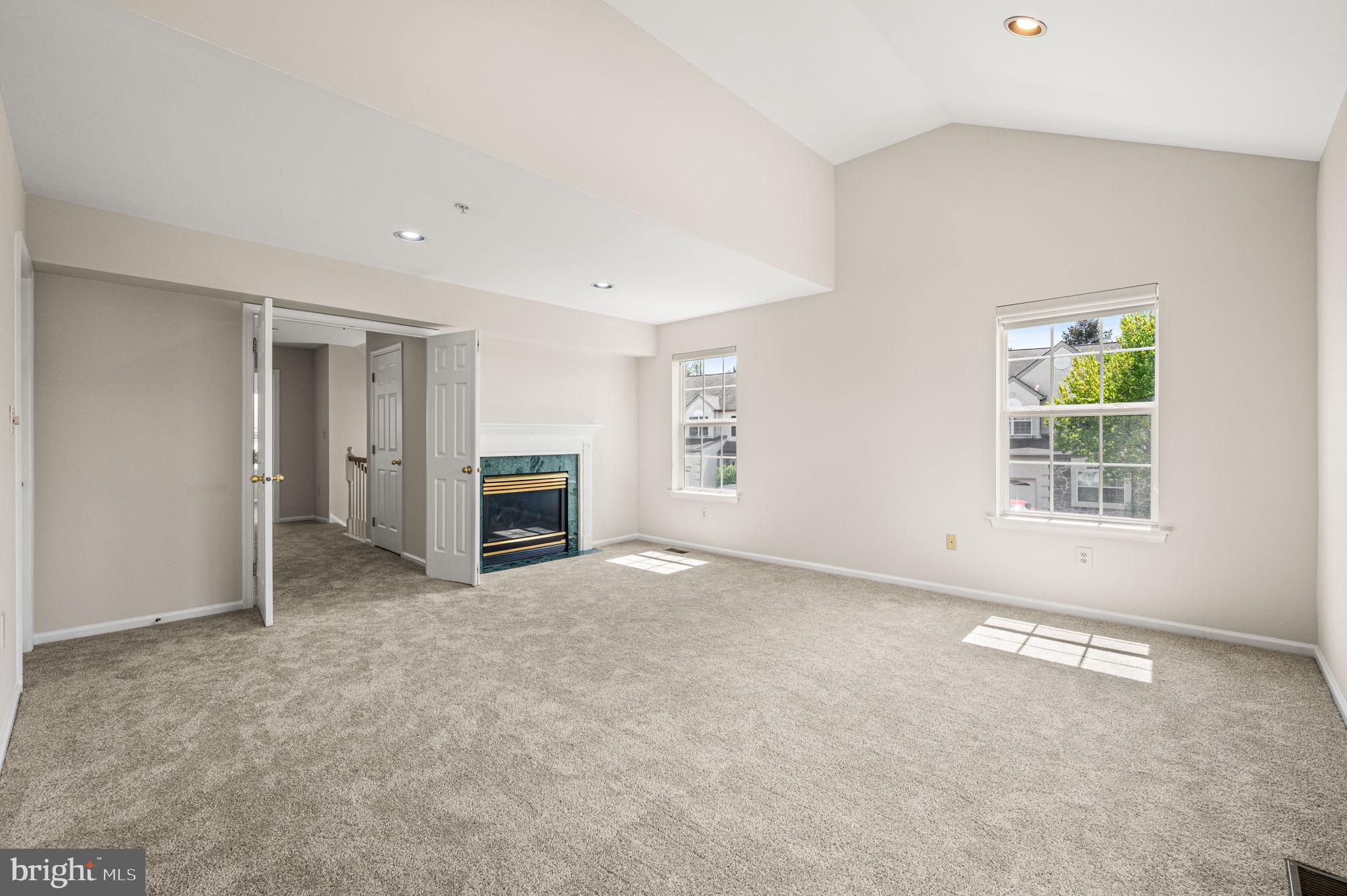 DEER CREEK - Residential