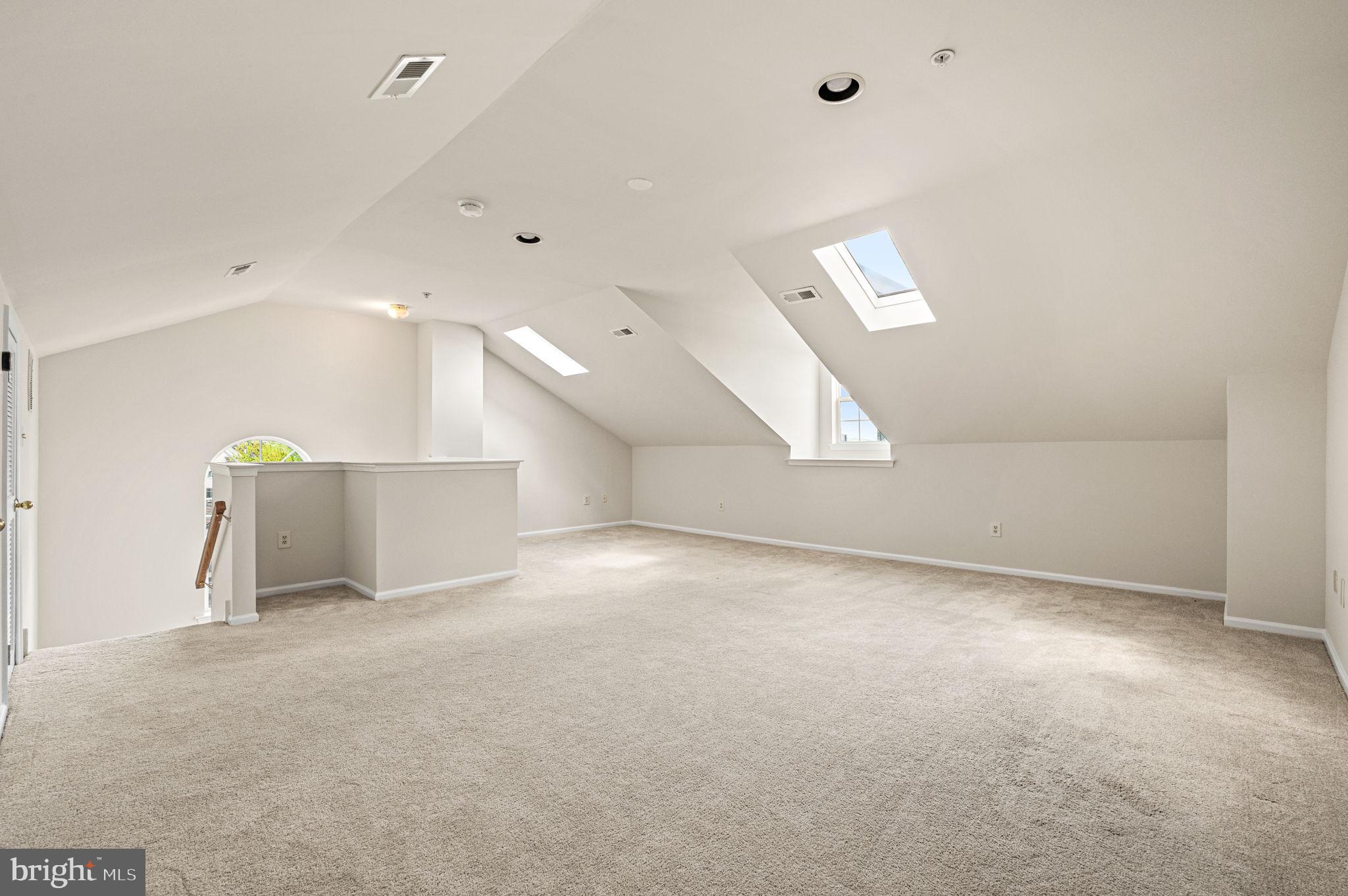 DEER CREEK - Residential