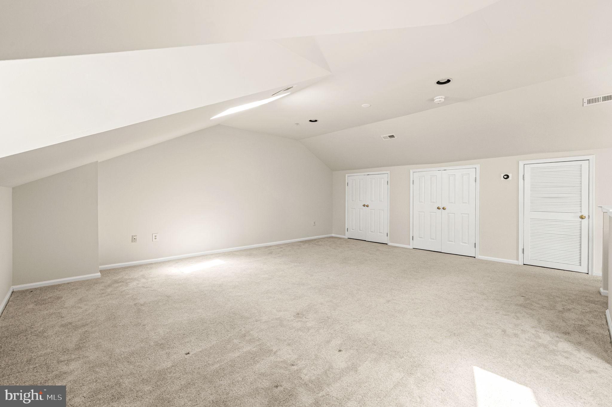 DEER CREEK - Residential