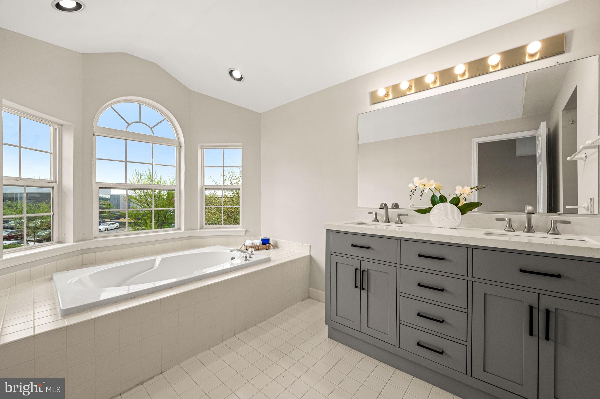 DEER CREEK - Residential