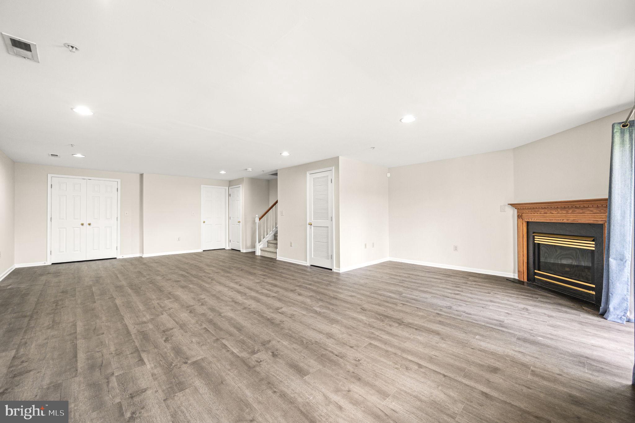 DEER CREEK - Residential