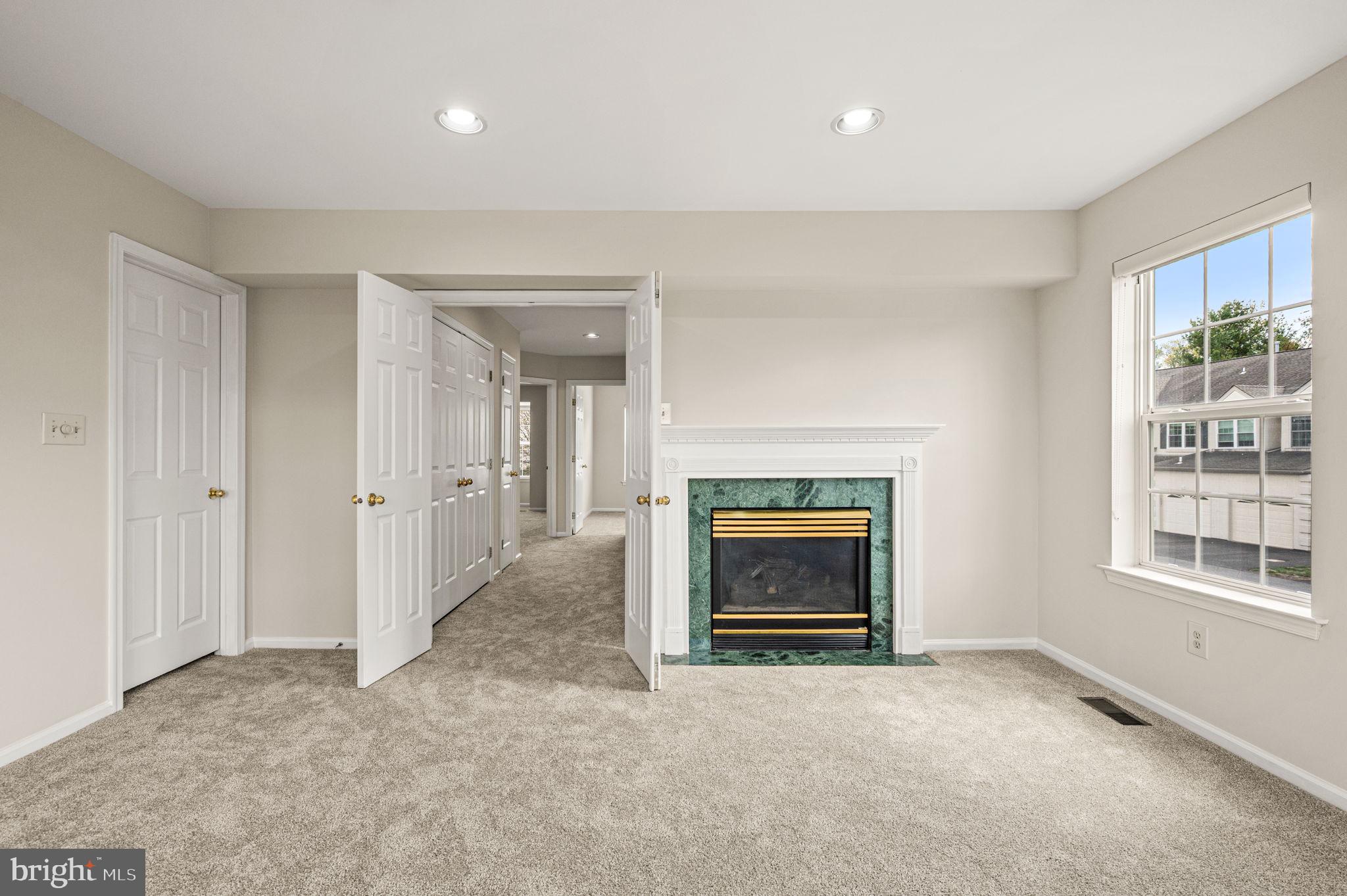 DEER CREEK - Residential