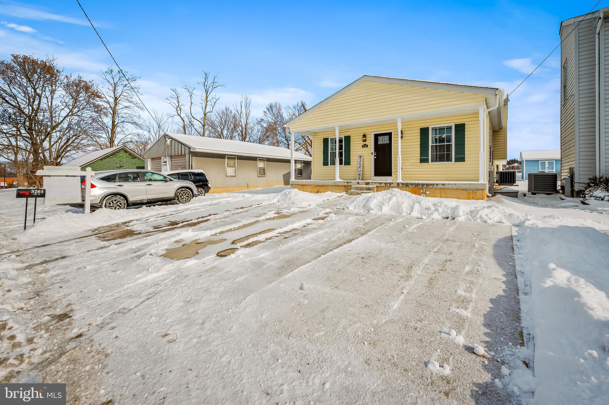 3261 LONG LANE