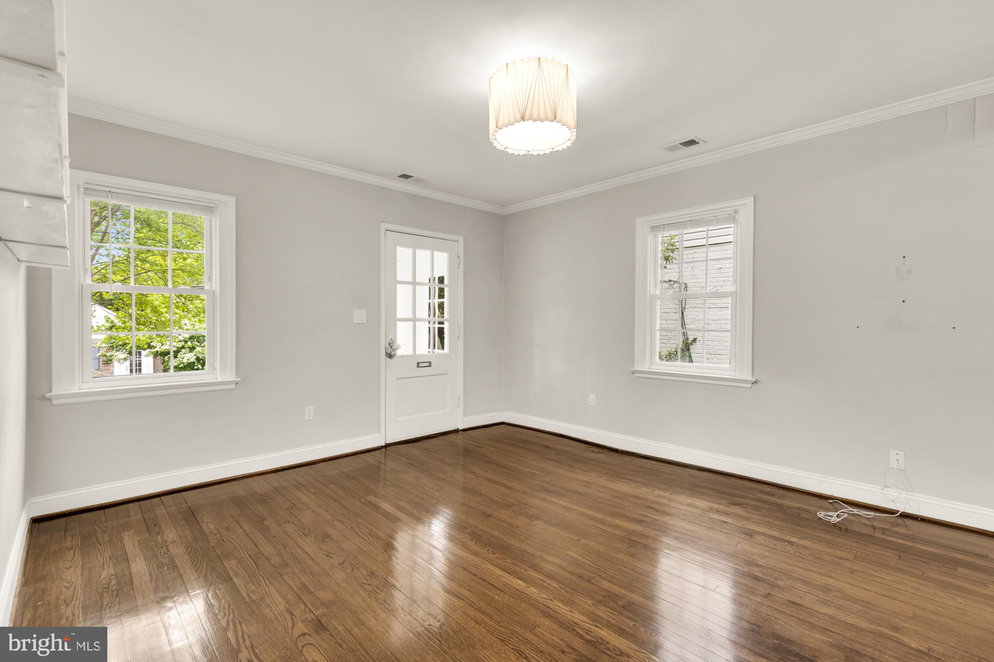 CRESTVIEW - Residential