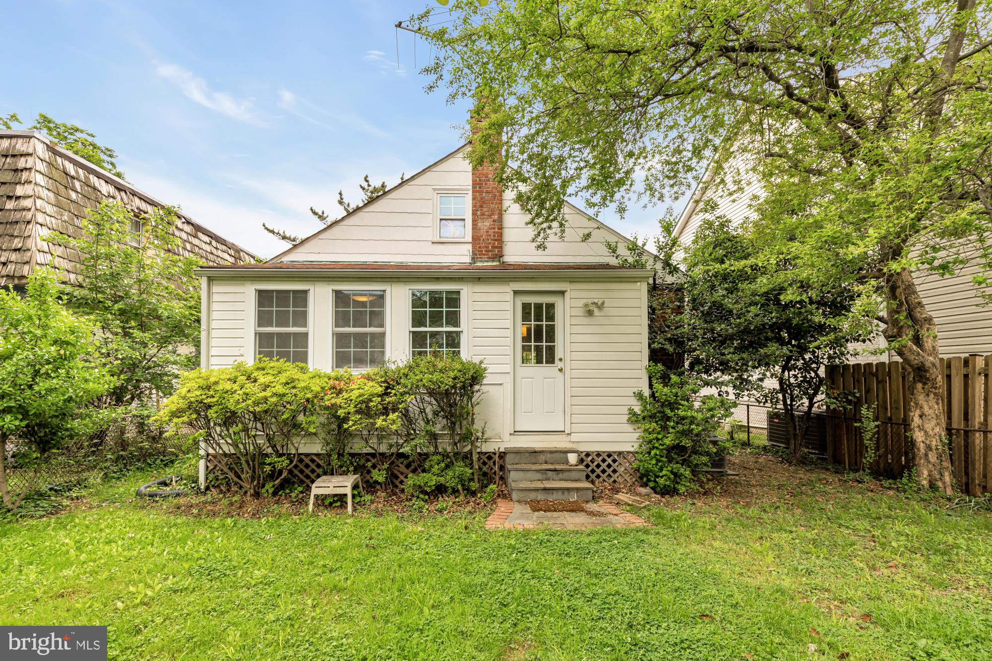 CRESTVIEW - Residential
