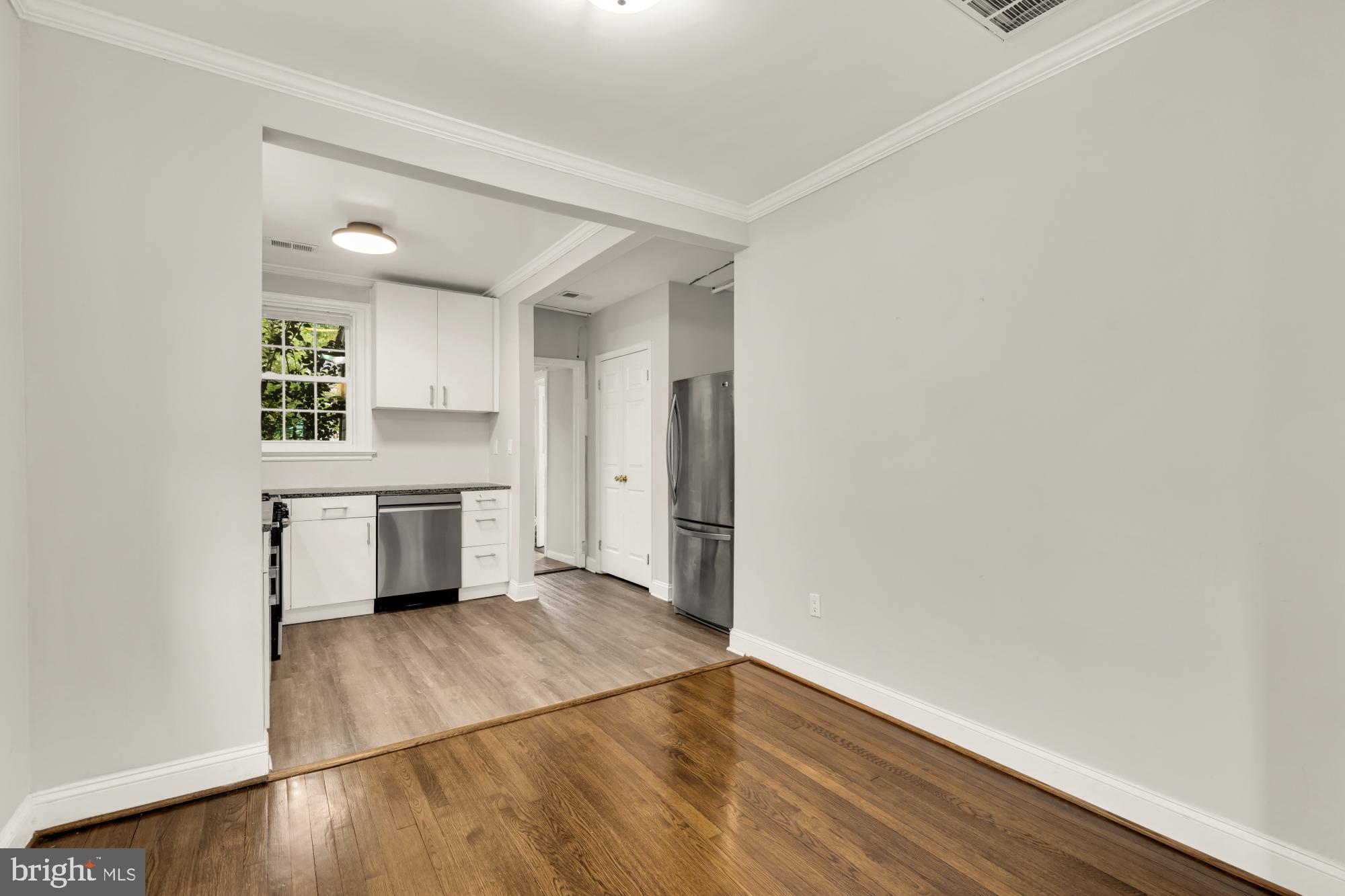 CRESTVIEW - Residential