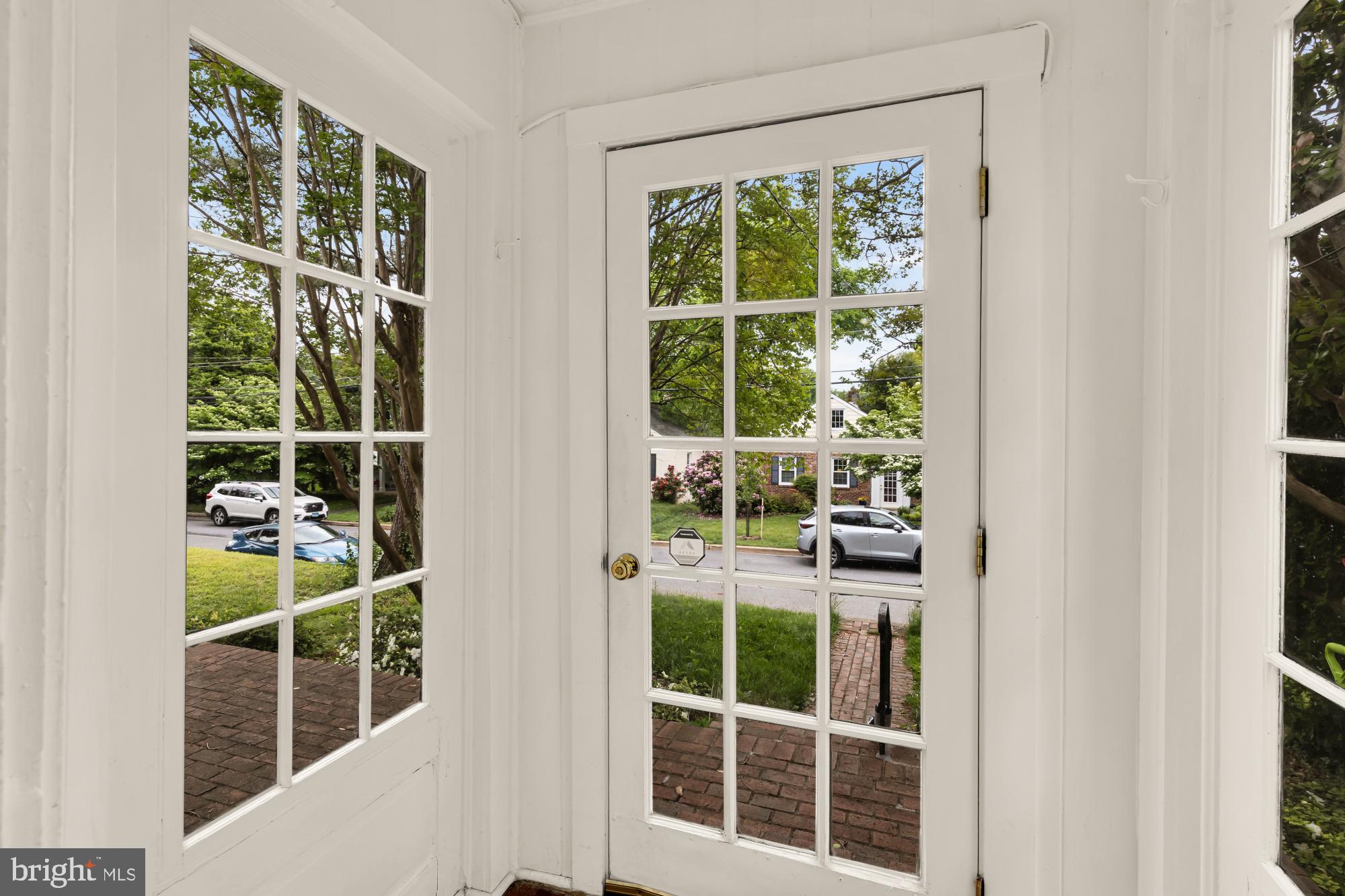 CRESTVIEW - Residential