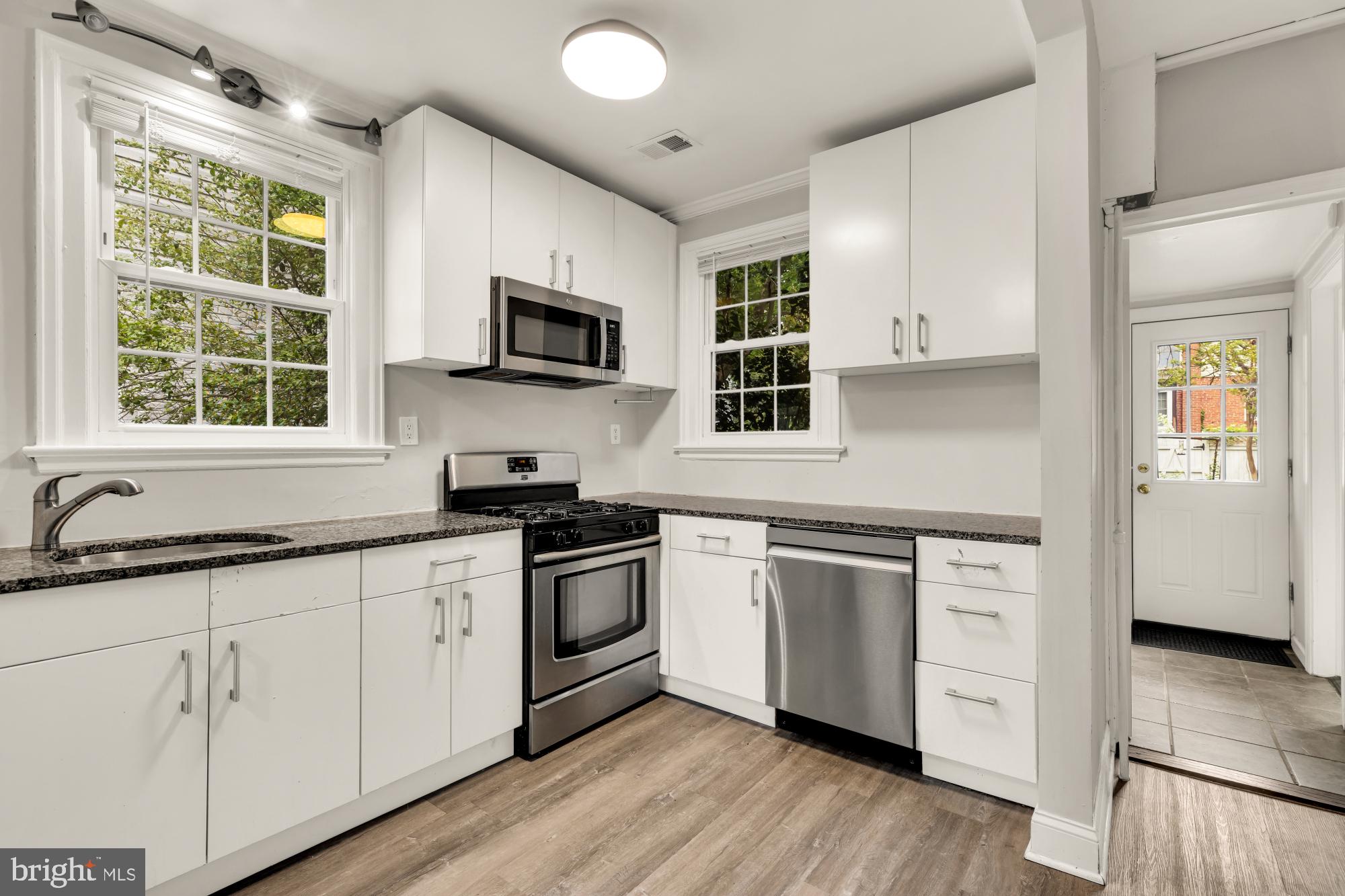 CRESTVIEW - Residential