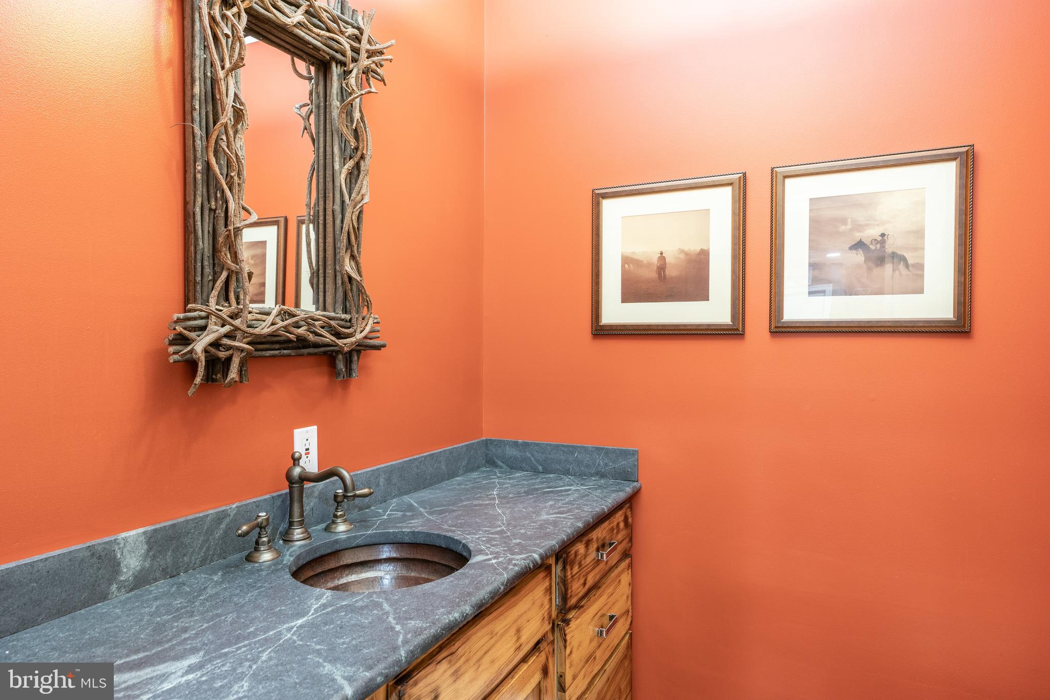 HANNAH HILLS - Residential